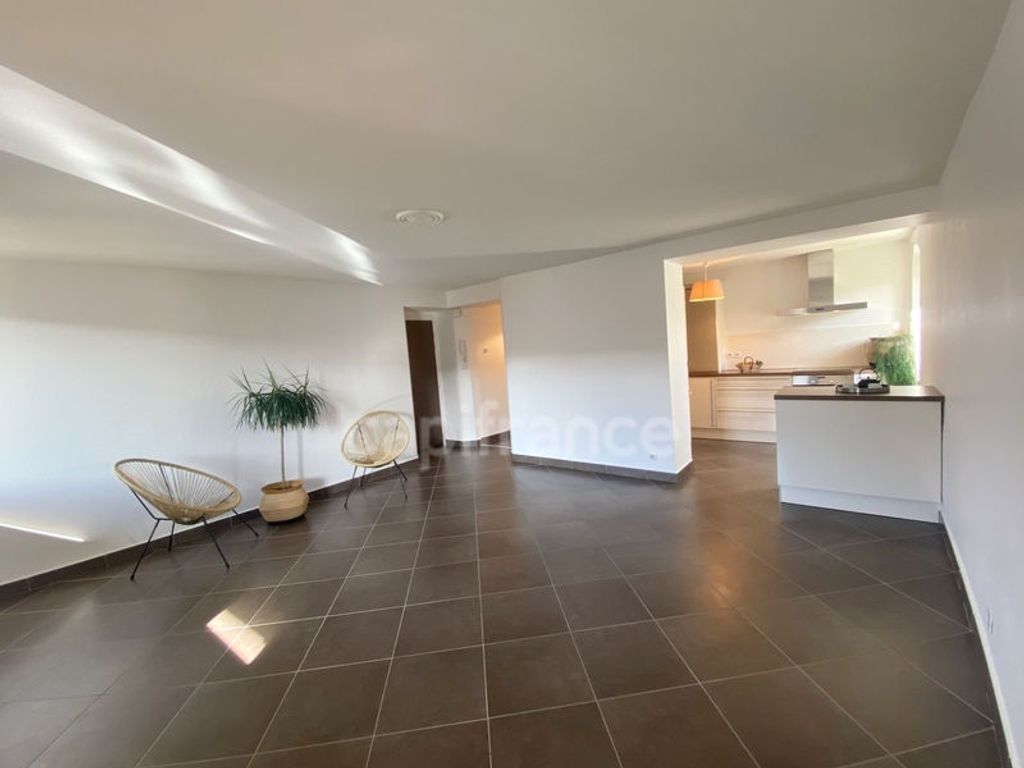 Achat appartement à vendre 3 pièces 84 m² - Divonne-les-Bains