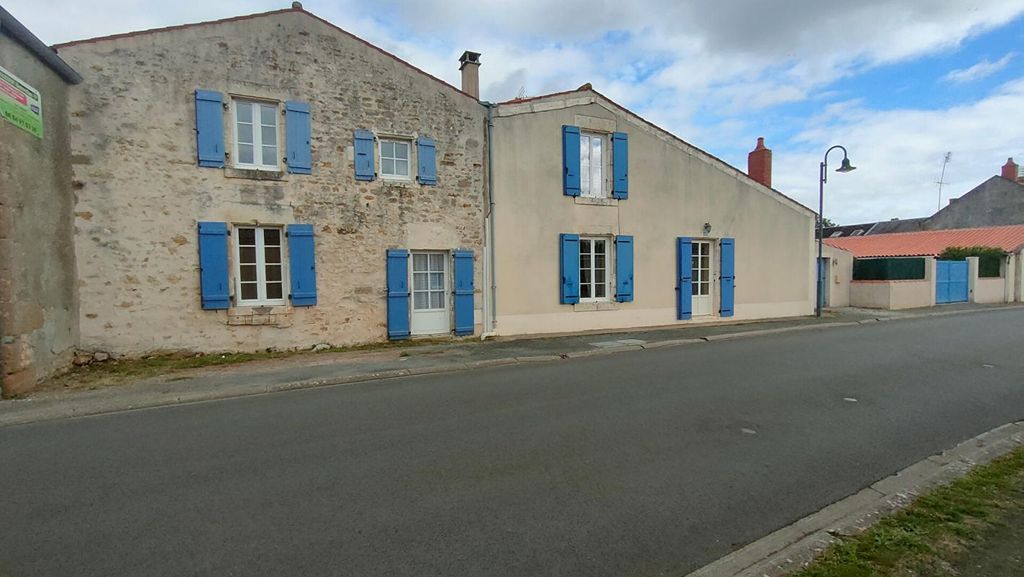 Achat maison à vendre 4 chambres 167 m² - L'Hermenault