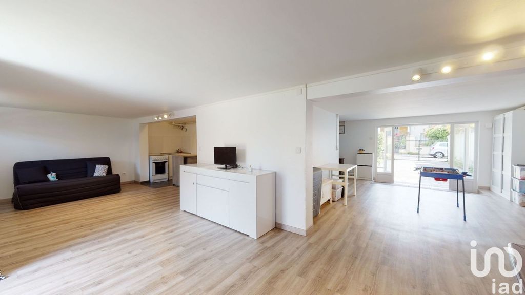Achat maison à vendre 4 chambres 190 m² - Saint-Denis