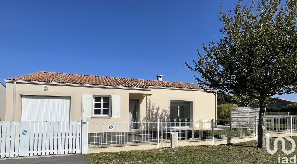 Achat maison à vendre 3 chambres 89 m² - Semussac