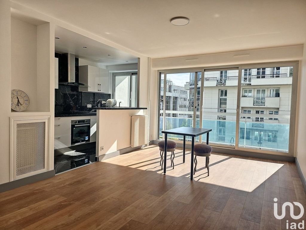 Achat appartement à vendre 3 pièces 72 m² - Puteaux