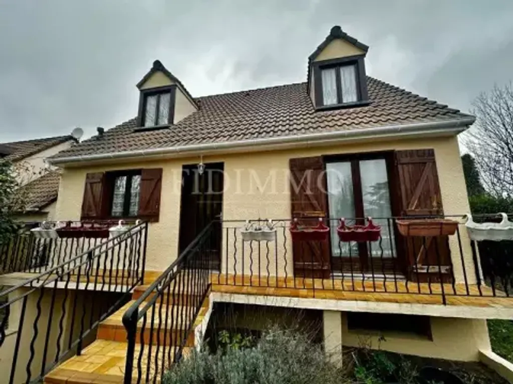 Achat maison à vendre 4 chambres 101 m² - Chennevières-sur-Marne