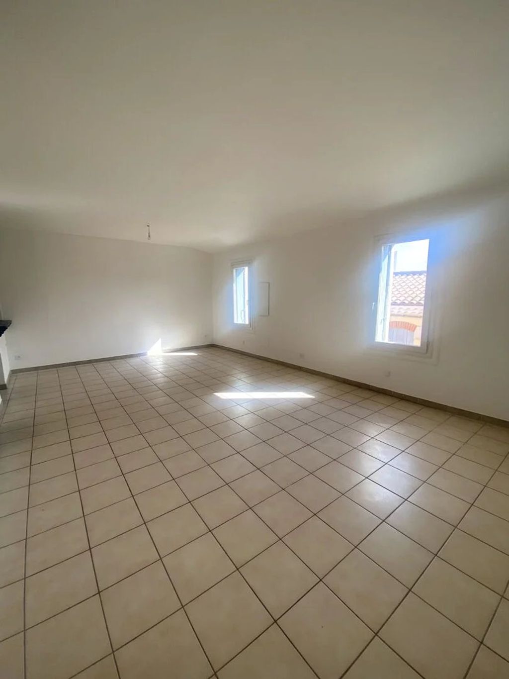 Achat appartement à vendre 3 pièces 68 m² - Aigues-Mortes