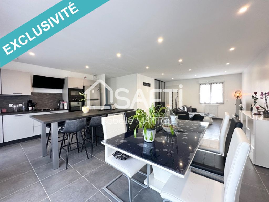 Achat maison à vendre 4 chambres 98 m² - Saint-Cyr-sur-Menthon