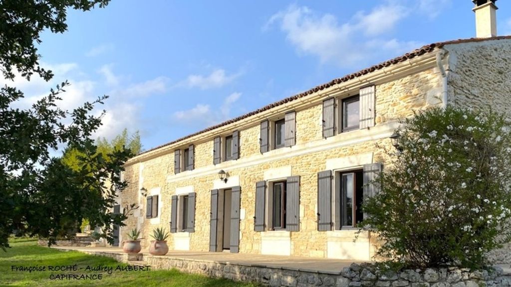 Achat maison à vendre 4 chambres 221 m² - Bussac-sur-Charente