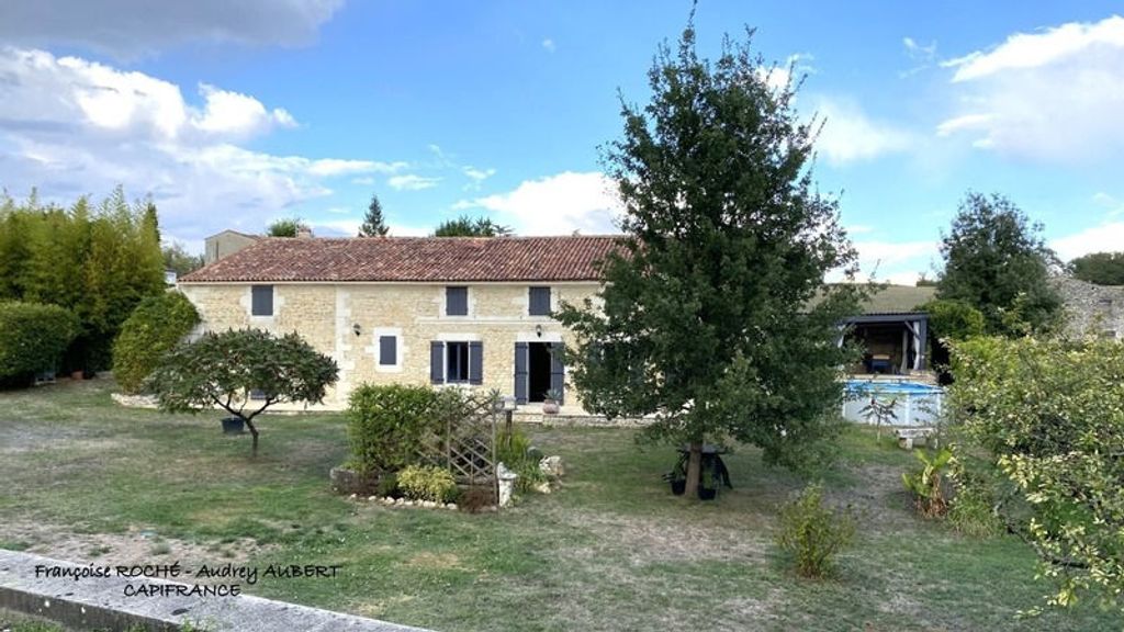 Achat maison à vendre 4 chambres 221 m² - Bussac-sur-Charente