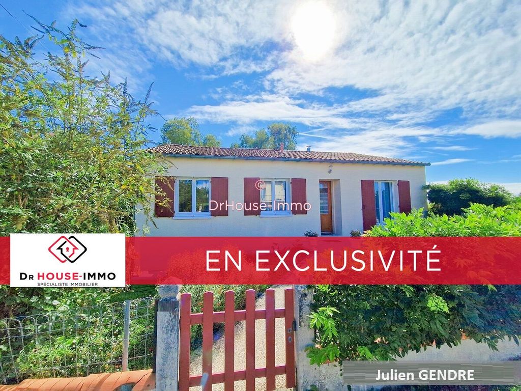 Achat maison à vendre 4 chambres 125 m² - Saint-Léger-de-la-Martinière