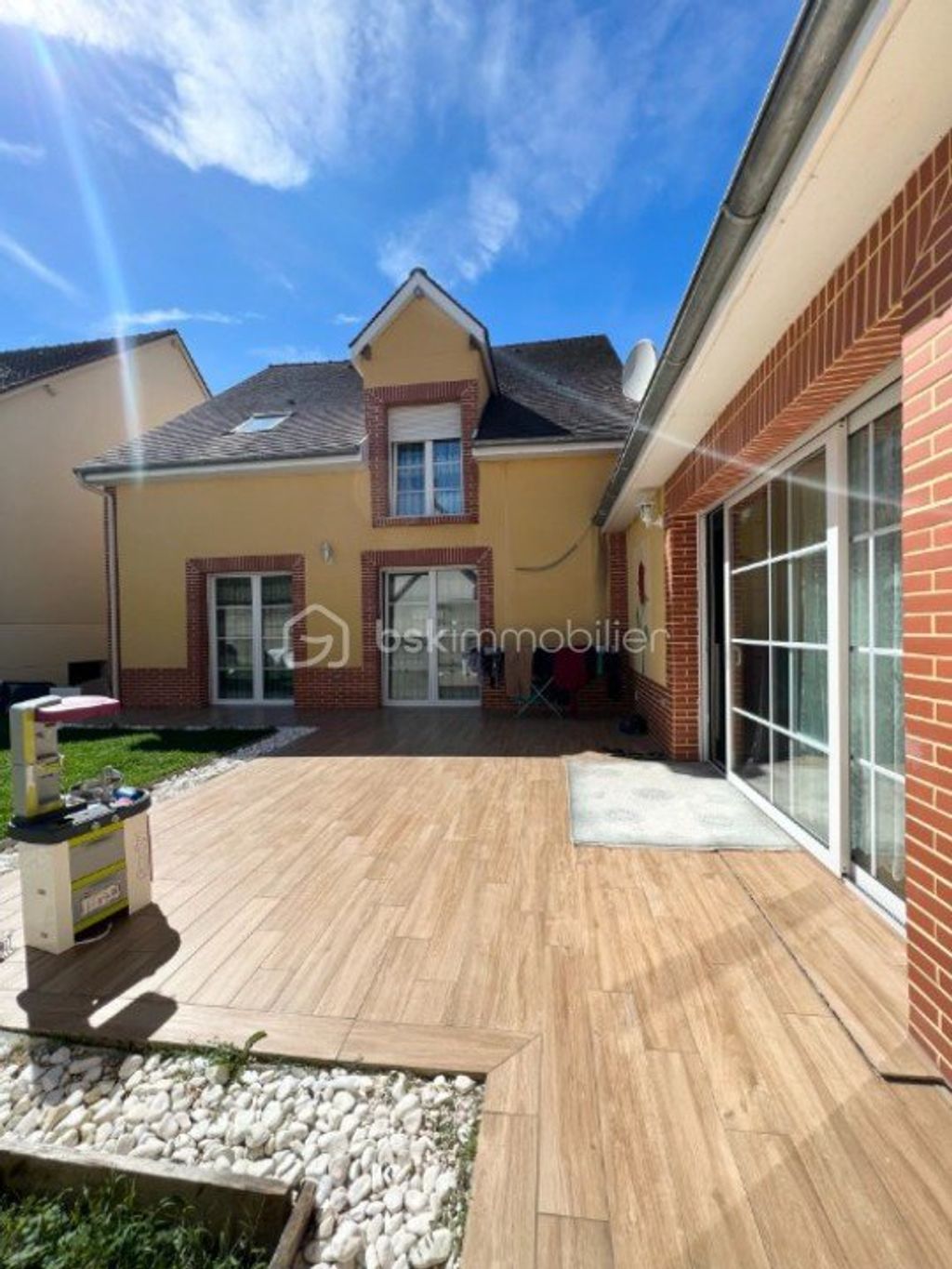 Achat maison à vendre 5 chambres 200 m² - Brières-les-Scellés