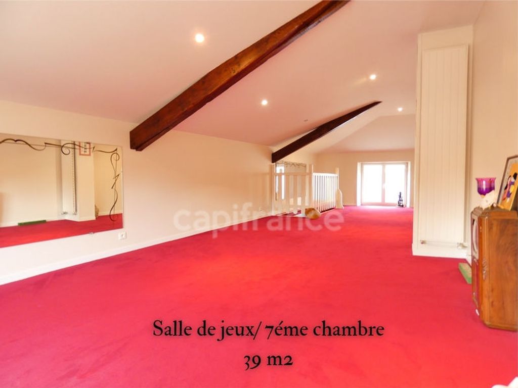 Achat maison à vendre 6 chambres 243 m² - Oradour-sur-Glane