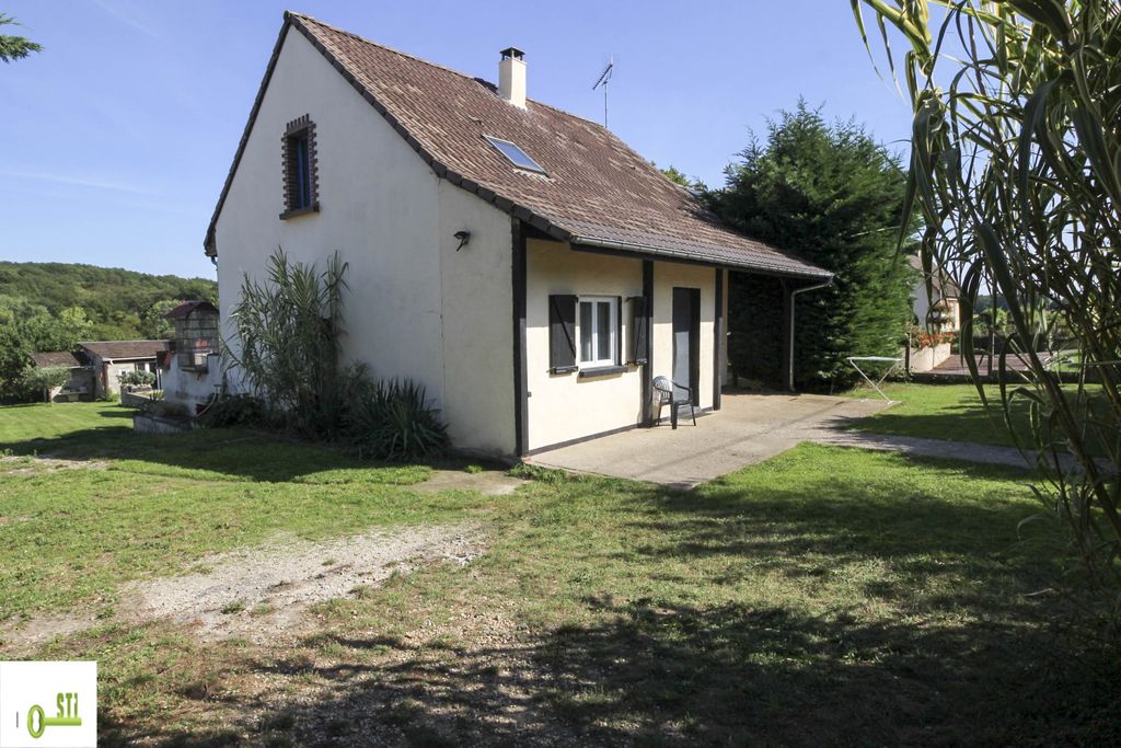 Achat maison à vendre 4 chambres 130 m² - Château-Renard