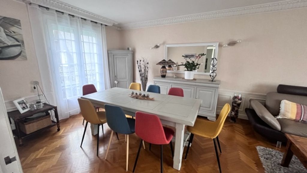 Achat maison à vendre 4 chambres 151 m² - Laval