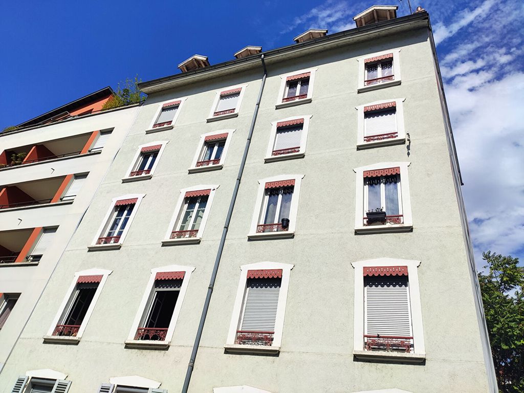 Achat appartement à vendre 2 pièces 53 m² - Grenoble