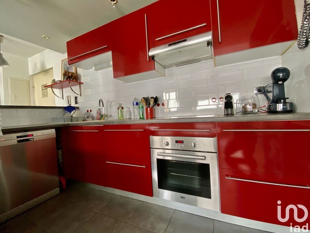 Achat appartement à vendre 3 pièces 64 m² - Nîmes