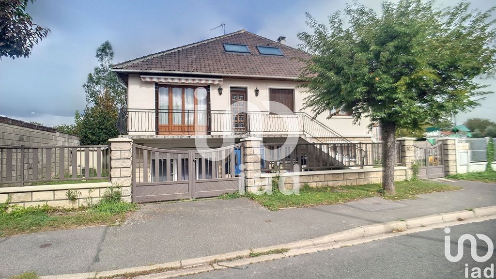 Achat maison à vendre 5 chambres 130 m² - Gretz-Armainvilliers