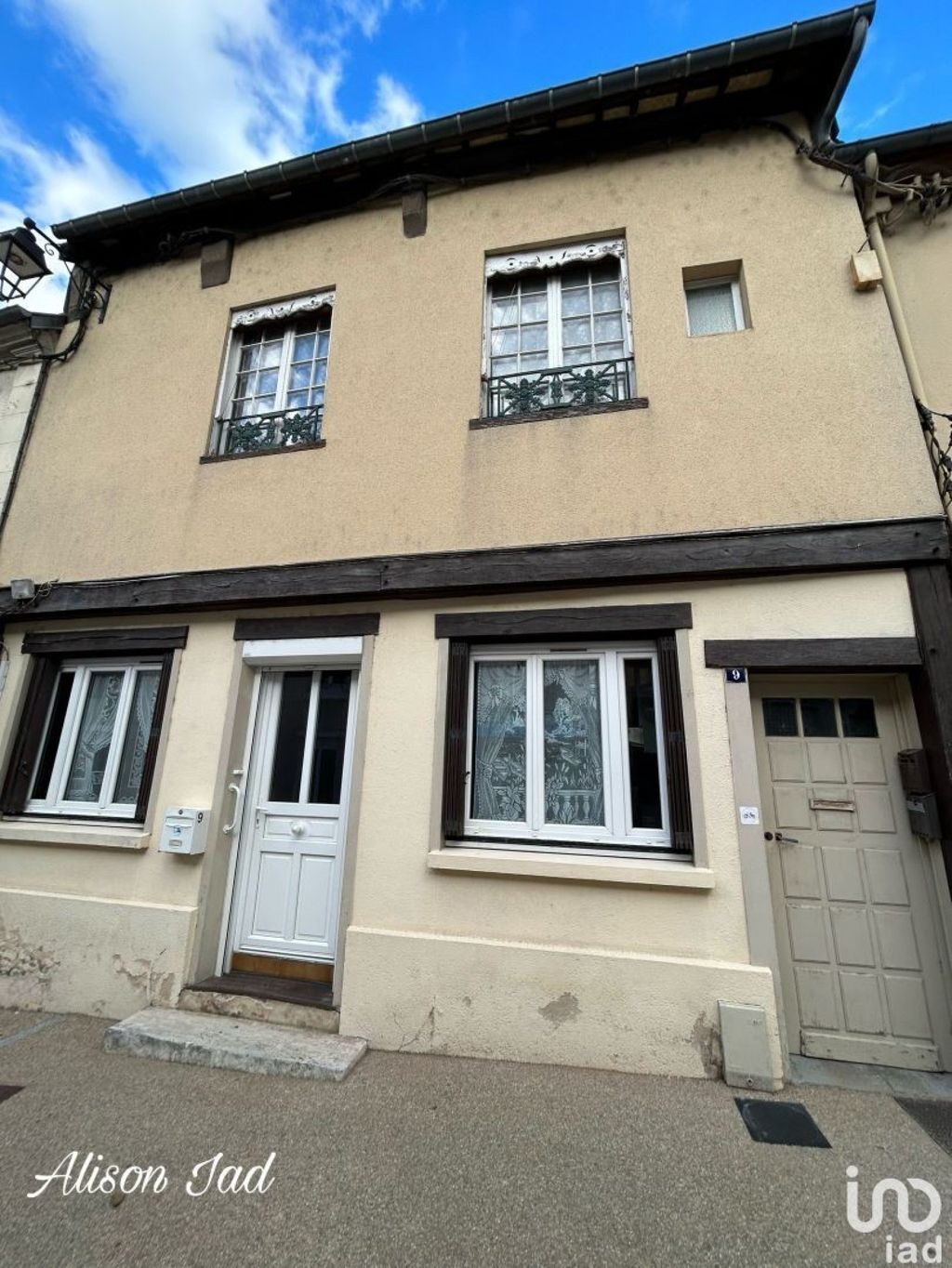 Achat maison à vendre 5 chambres 152 m² - Conches-en-Ouche