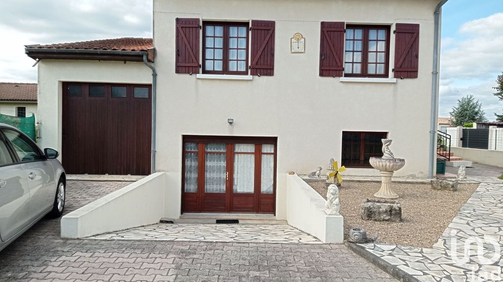 Achat maison à vendre 4 chambres 142 m² - Saint-Magne-de-Castillon