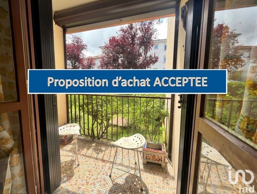 Achat appartement à vendre 3 pièces 78 m² - Saint-Genest-Lerpt