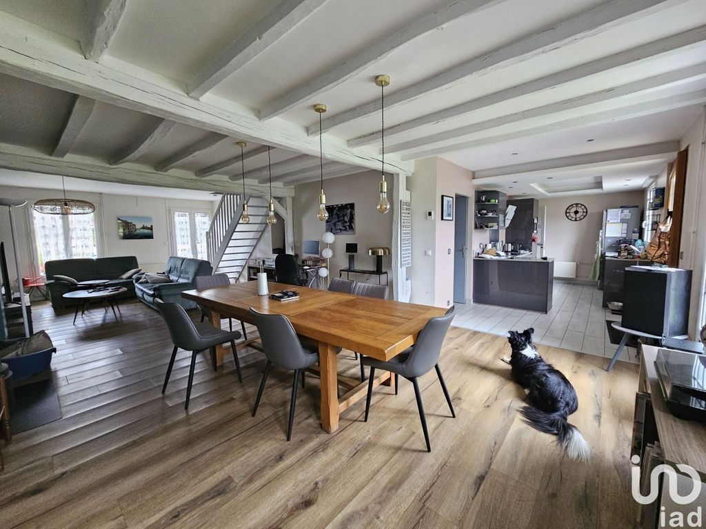 Achat maison à vendre 5 chambres 150 m² - Le Mesnil-en-Thelle