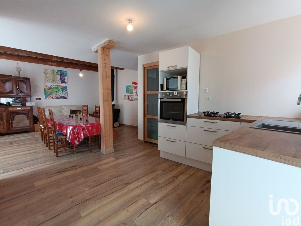 Achat maison à vendre 2 chambres 111 m² - Retournac