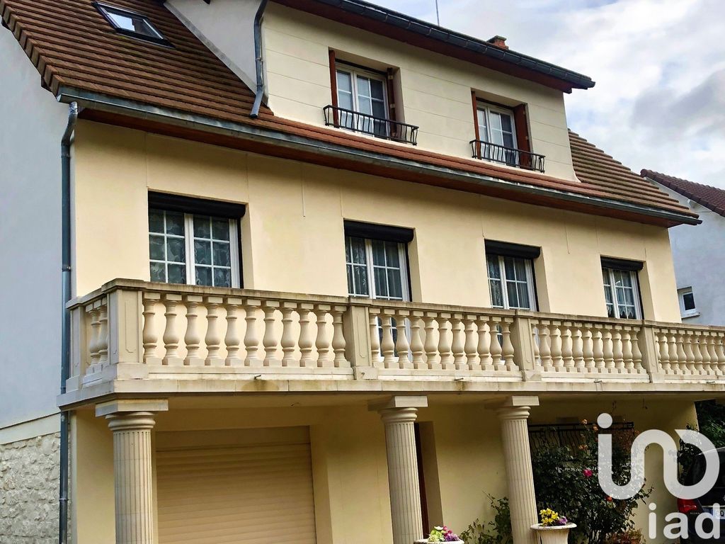 Achat maison à vendre 4 chambres 174 m² - Fontenay-sur-Loing