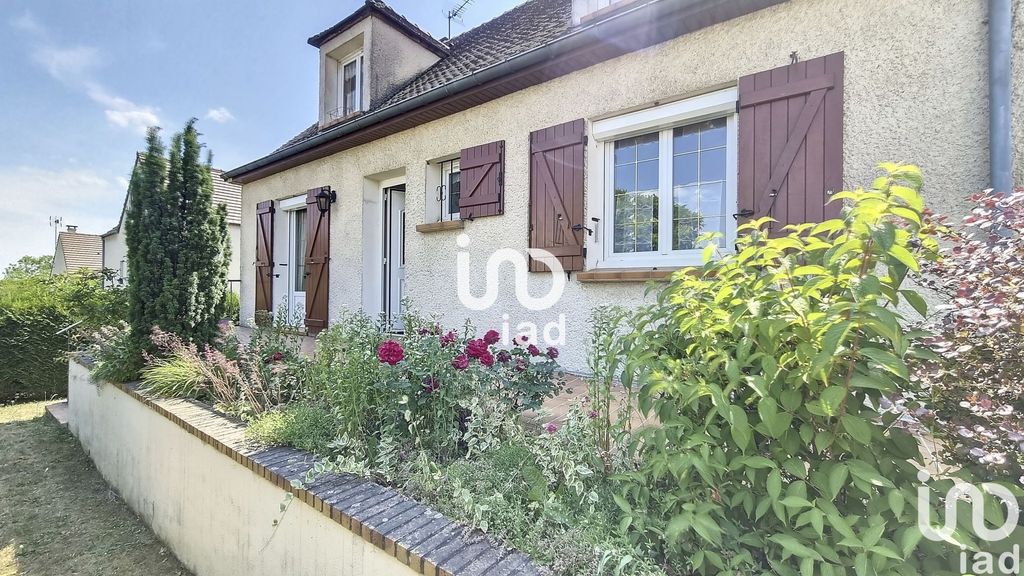 Achat maison à vendre 4 chambres 131 m² - Corbeil-Essonnes