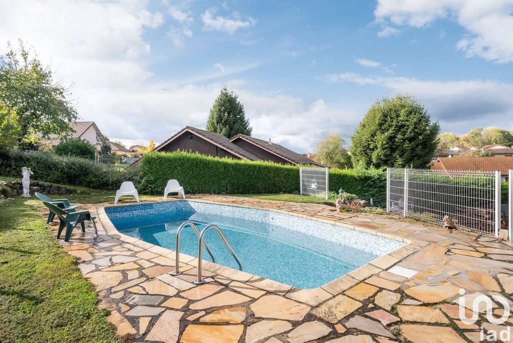 Achat maison à vendre 4 chambres 132 m² - Montferrat