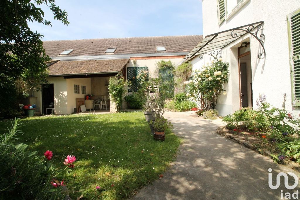 Achat maison à vendre 4 chambres 153 m² - La Chapelle-Gauthier