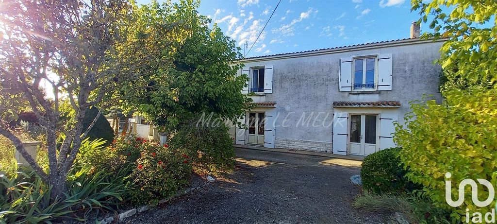 Achat maison à vendre 3 chambres 142 m² - Prissé-la-Charrière