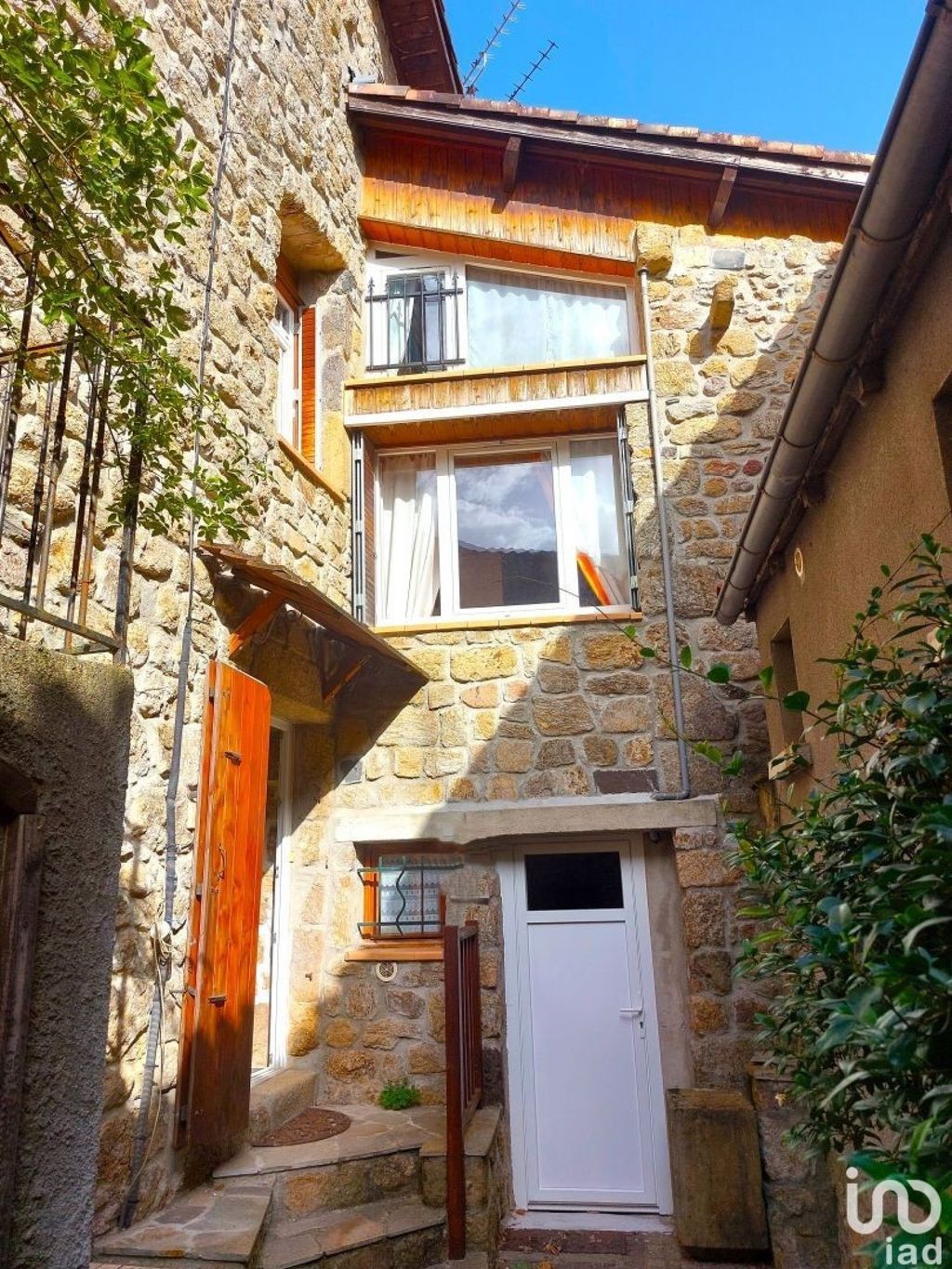 Achat maison à vendre 3 chambres 126 m² - Meyras