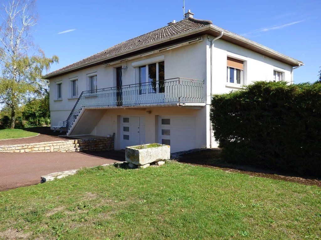 Achat maison à vendre 4 chambres 131 m² - Champigny en Rochereau