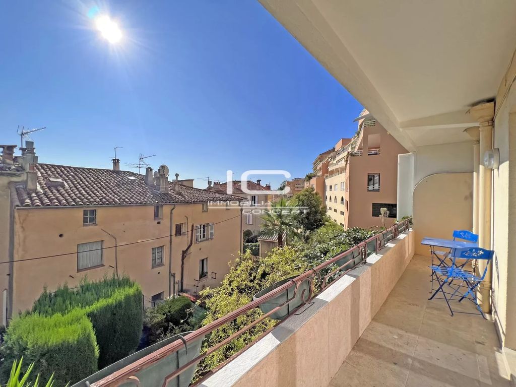 Achat appartement à vendre 2 pièces 31 m² - Grasse