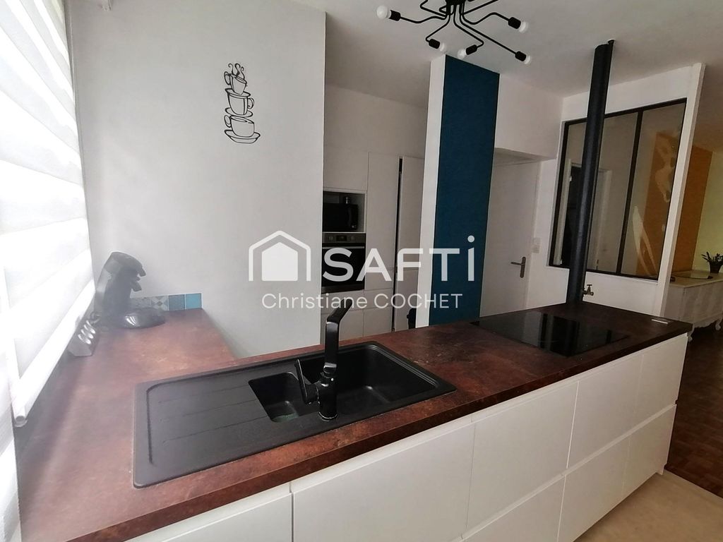 Achat appartement à vendre 6 pièces 120 m² - Vaux-le-Pénil