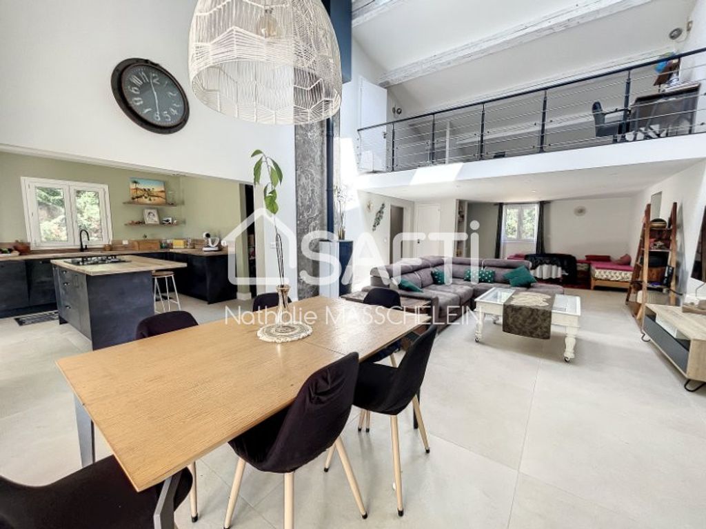 Achat maison à vendre 5 chambres 198 m² - Bagnols-en-Forêt
