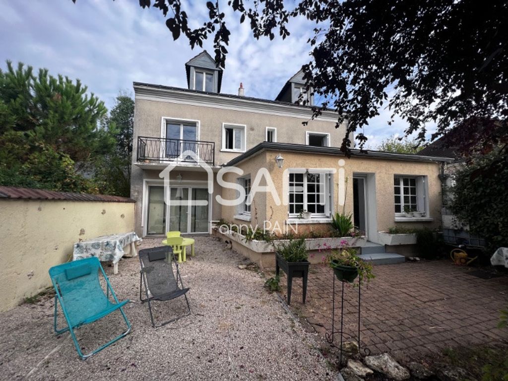 Achat maison à vendre 6 chambres 185 m² - Montlouis-sur-Loire