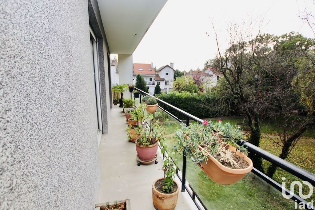 Achat appartement à vendre 4 pièces 92 m² - Garches