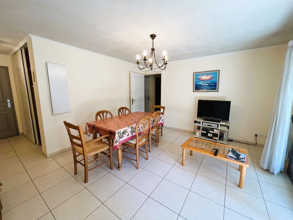 Achat appartement à vendre 3 pièces 53 m² - Cavalaire-sur-Mer