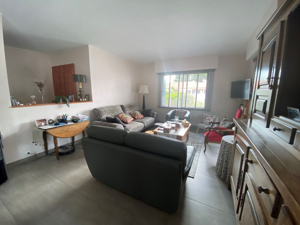 Achat maison à vendre 4 chambres 128 m² - Saint-Jean-de-Monts