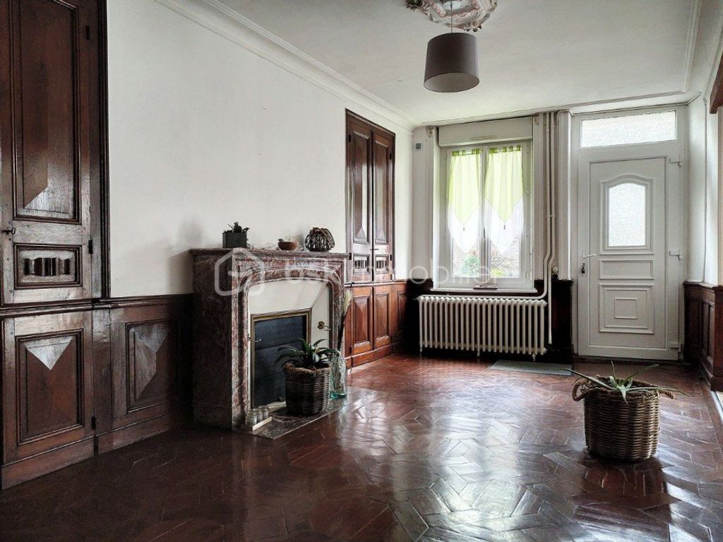 Achat maison à vendre 3 chambres 196 m² - Saint-Aignan-de-Couptrain