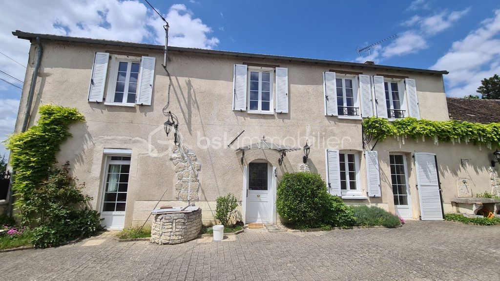 Achat maison à vendre 4 chambres 204 m² - Pont-sur-Yonne