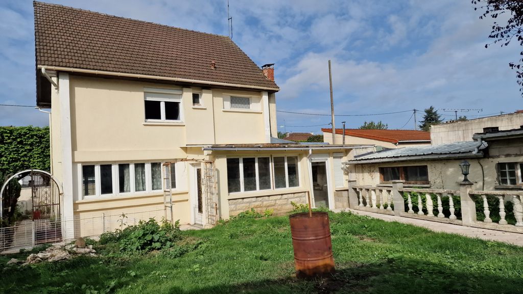 Achat maison à vendre 6 chambres 164 m² - Goussainville