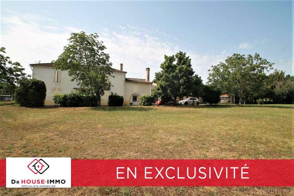 Achat maison à vendre 4 chambres 210 m² - Saint-Maixant