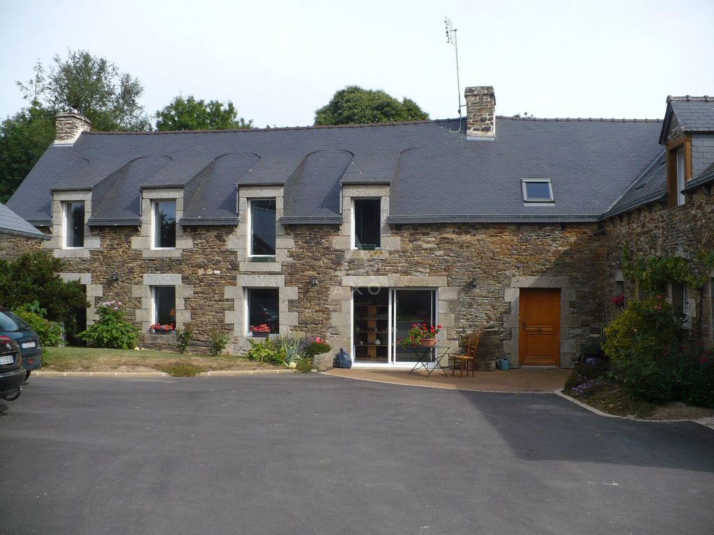 Achat maison à vendre 6 chambres 320 m² - Saint-Martin-des-Prés