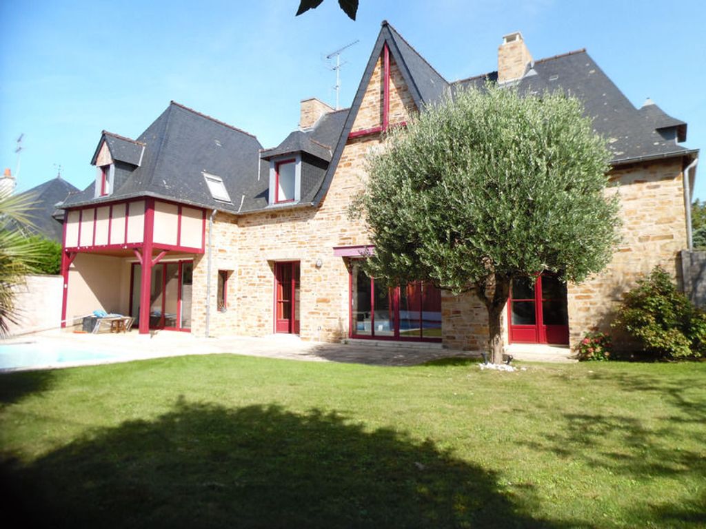 Achat maison à vendre 4 chambres 199 m² - Saint-Malo