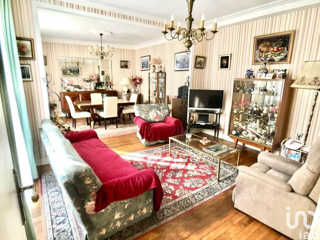 Achat maison à vendre 3 chambres 125 m² - Villemomble