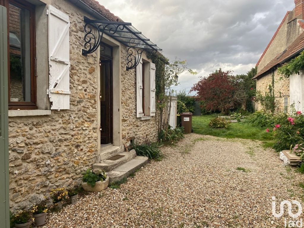 Achat maison à vendre 3 chambres 138 m² - Montfort-l'Amaury