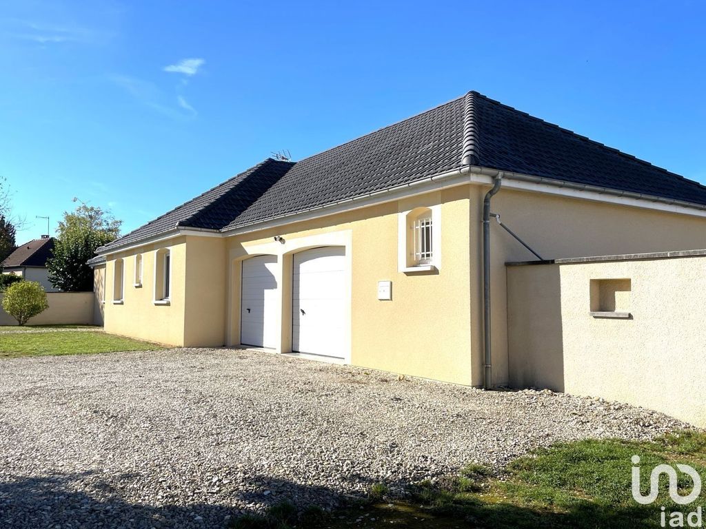 Achat maison à vendre 3 chambres 120 m² - Neuville-sur-Vanne