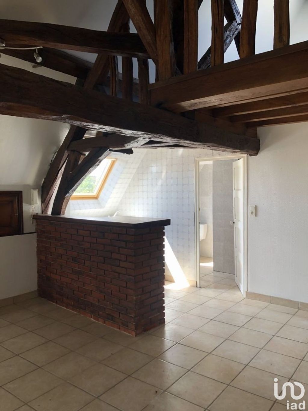 Achat appartement à vendre 2 pièces 51 m² - Montholon