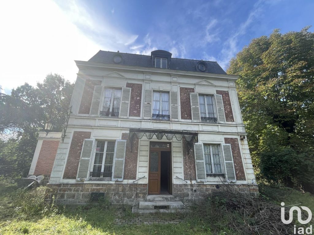 Achat maison à vendre 6 chambres 250 m² - Saint-Rémy-lès-Chevreuse
