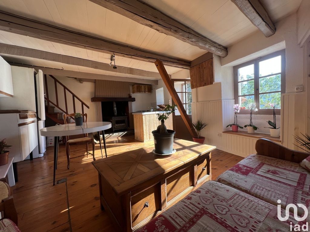 Achat maison à vendre 1 chambre 68 m² - La Croix-de-la-Rochette