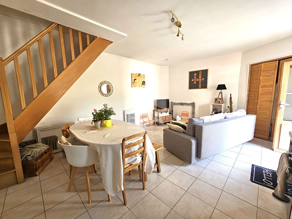 Achat maison à vendre 2 chambres 49 m² - Grans